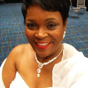 Meet your Posher, Urlissa